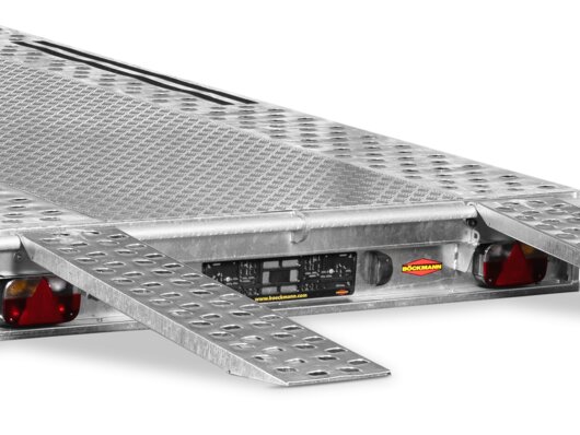 Böckmann Fahrzeugtransporter Mehrwert Flacher Auffahrwinkel