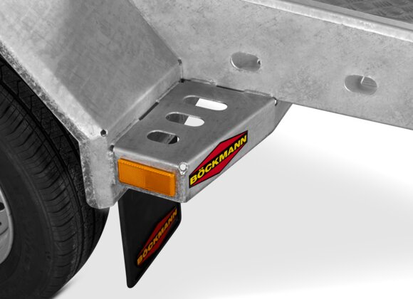 Böckmann Fahrzeugtransporter Mehrwert Trittstufen