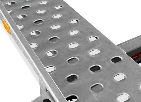 Böckmann Fahrzeugtransporter Mehrwert gelochte Laufschienen