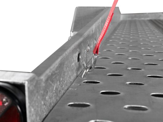 Böckmann Fahrzeugtransporter Mehrwert Zurrbügel