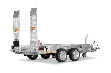 Böckmann Baumaschinentransporter - Hochklappbare Auffahrschienen