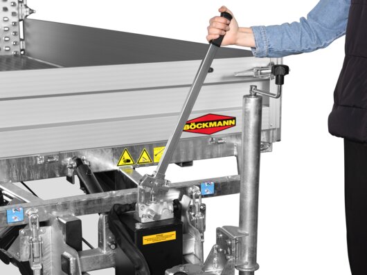 Böckmann Mehrwerte Maschinentransporter Hydraulisches Hebesystem mit Handpumpe