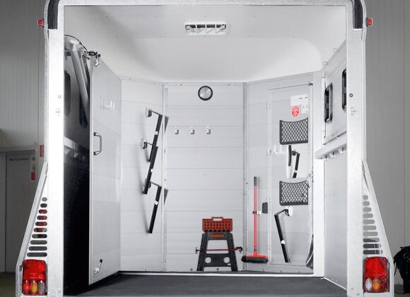 Böckmann Mehrwerte Pferdeanhänger Traveller - Umfangreiche Serienausstattung